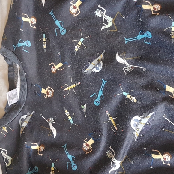 Rick and morty sweater - Picture 3 of 3